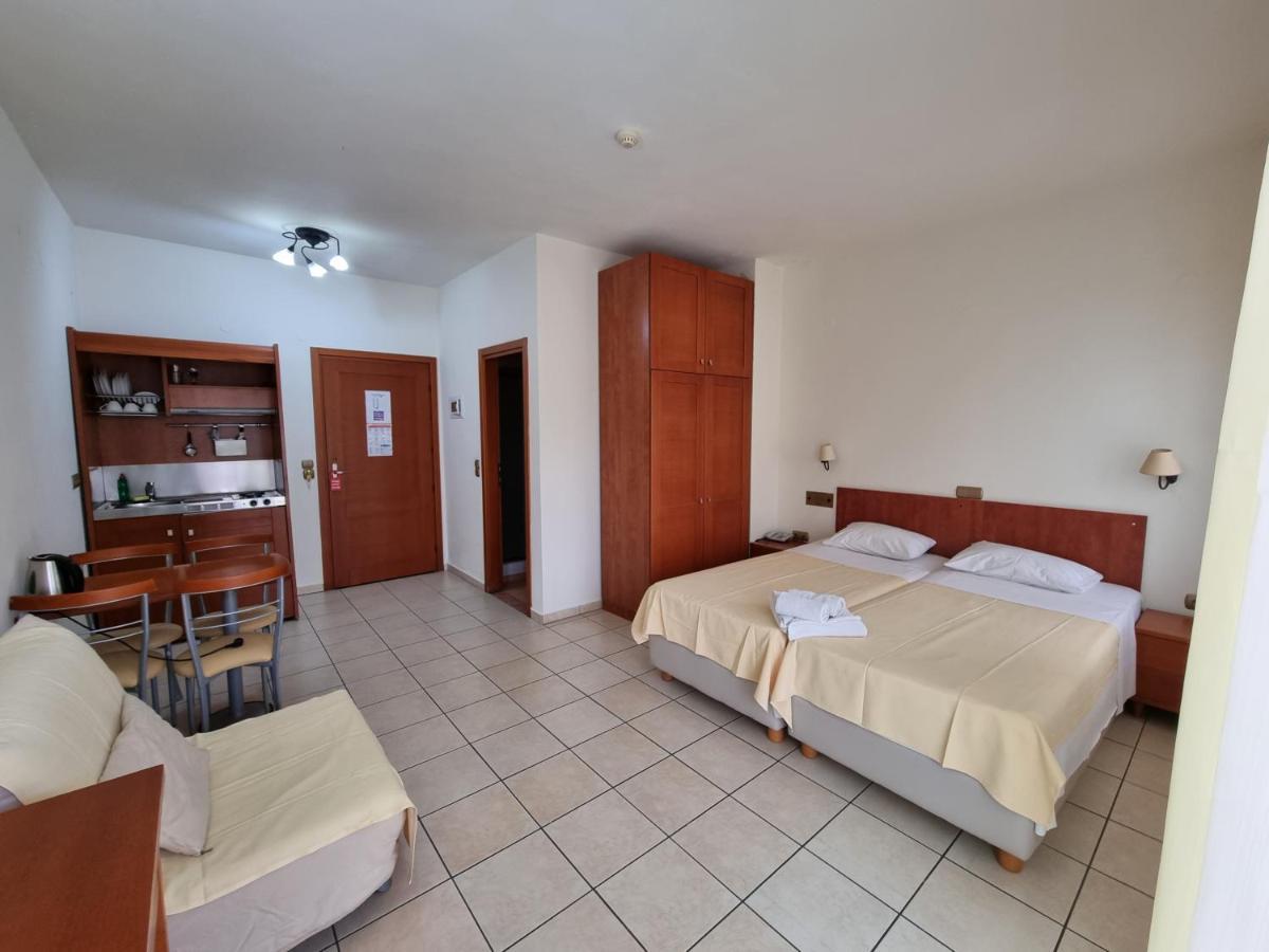Mediterranean Beach Hotel Скала-Рахониу Экстерьер фото
