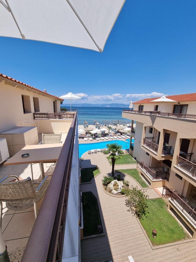 Mediterranean Beach Hotel Скала-Рахониу Экстерьер фото