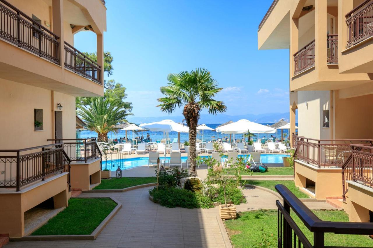 Mediterranean Beach Hotel Скала-Рахониу Экстерьер фото